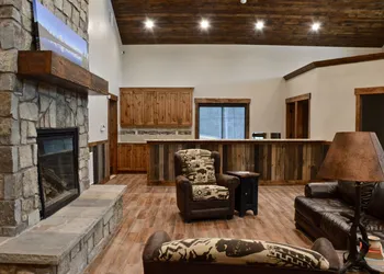 Sawtelle Mountain Resort hotel thumbnail 2
