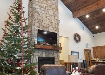 Sawtelle Mountain Resort hotel thumbnail 4