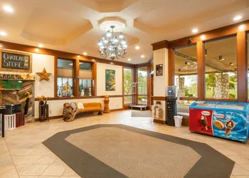 Chateau Westport Resort hotel thumbnail 3