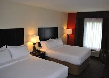 Holiday Inn Express Salem by IHG hotel thumbnail 2