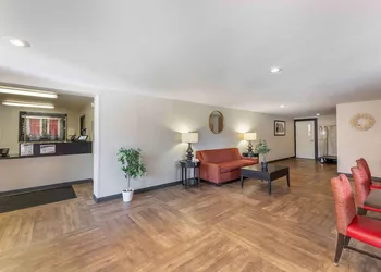 Extended Stay America Suites Cleveland Middleburg Heights hotel thumbnail 2