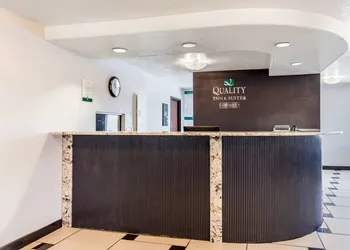 Quality Inn & Suites Albuquerque North near Balloon Fiesta Park hotel thumbnail 4