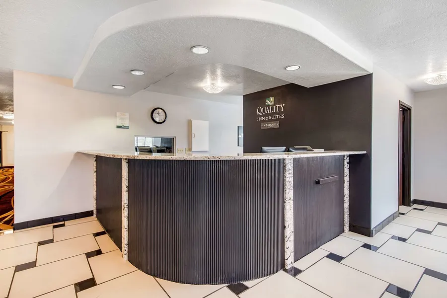 Quality Inn & Suites Albuquerque North near Balloon Fiesta Park hotel detail image 2
