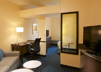 Fairfield Inn & Suites Houston Intercontinental Airport hotel thumbnail 6
