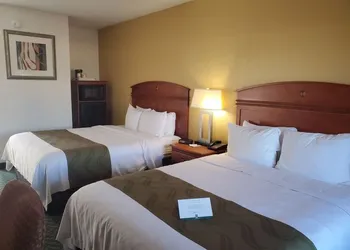 Quality Inn & Suites Northampton - Amherst hotel thumbnail 5