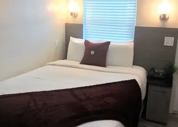 Caribbean Resort Suites hotel thumbnail 5