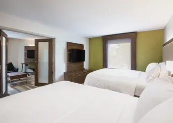 Holiday Inn Express & Suites Saskatoon Centre by IHG hotel thumbnail 2