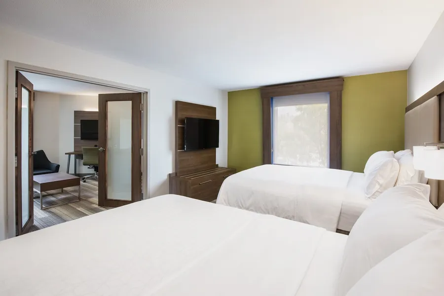 Holiday Inn Express & Suites Saskatoon Centre by IHG hotel detail image 2
