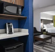 Holiday Inn Express & Suites Saskatoon Centre by IHG hotel detail image 5
