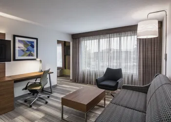 Holiday Inn Express & Suites Saskatoon Centre by IHG hotel thumbnail 6