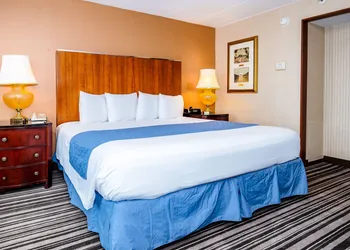 Metro Points Hotel hotel thumbnail 7