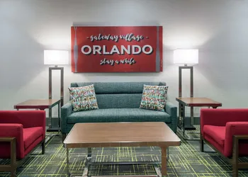 Hampton Inn & Suites Orlando Airport @ Gateway Village hotel thumbnail 3