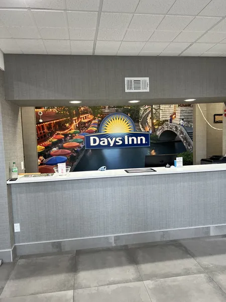 Days Inn by Wyndham Suites San Antonio North/Stone Oak hotel detail image 2