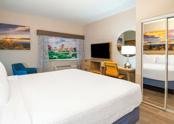 Days Inn by Wyndham Suites San Antonio North/Stone Oak hotel thumbnail 7