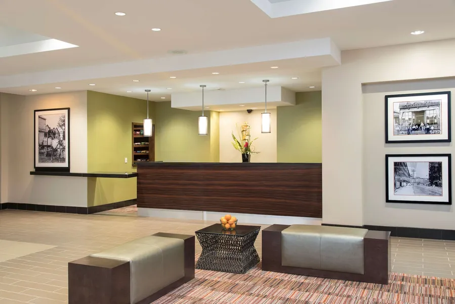 DoubleTree by Hilton Hotel Grand Rapids Airport hotel detail image 6