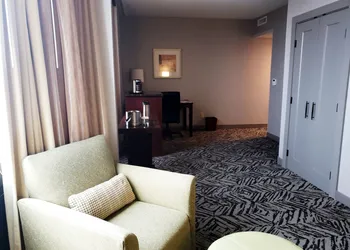 DoubleTree by Hilton Omaha Downtown hotel thumbnail 8