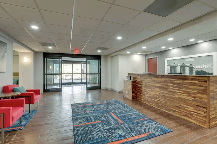 Hampton Inn & Suites St. Louis-Edwardsville hotel detail image 6