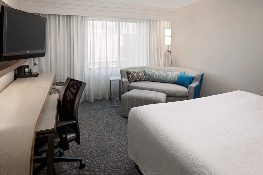 Courtyard by Marriott Houston Westchase hotel detail image 6