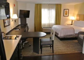 Candlewood Suites Washington-Fairfax by IHG hotel thumbnail 8