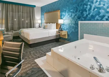 Best Western Plus Houston Atascocita Inn & Suites hotel thumbnail 5