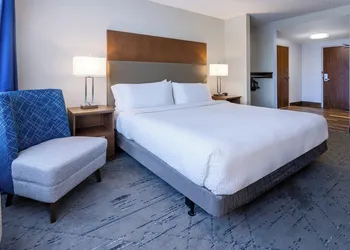 Holiday Inn Express & Suites Ft. Washington - Philadelphia by IHG hotel thumbnail 8