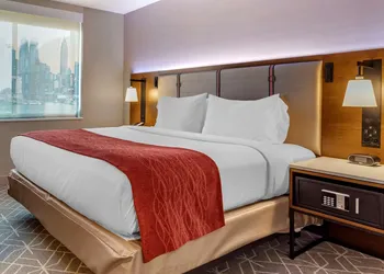 Comfort Inn JFK Airport hotel thumbnail 5