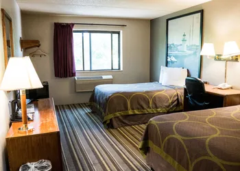 Super 8 by Wyndham Groton hotel thumbnail 8