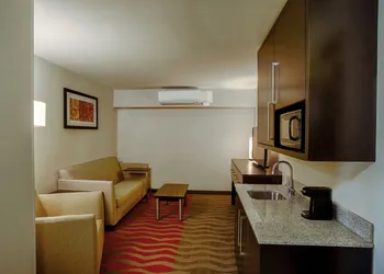 Holiday Inn Express & Suites Baltimore West - Catonsville by IHG hotel thumbnail 3