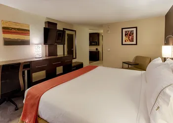 Holiday Inn Express & Suites Baltimore West - Catonsville by IHG hotel thumbnail 4