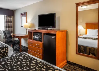 Clarion Inn Renton - Seattle hotel thumbnail 7
