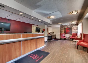 Red Roof Inn St Louis - Westport/ Maryland Heights hotel thumbnail 2