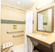 Staybridge Suites Houston IAH - Beltway 8 by IHG hotel detail image 5