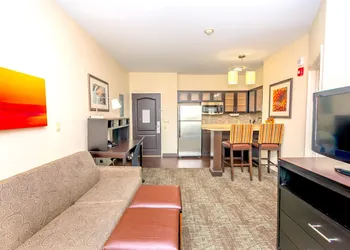 Staybridge Suites Houston IAH - Beltway 8 by IHG hotel thumbnail 7
