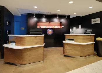 Courtyard by Marriott Grand Rapids Airport hotel thumbnail 3