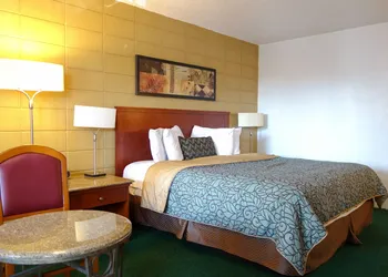 Cabana Inn hotel thumbnail 3