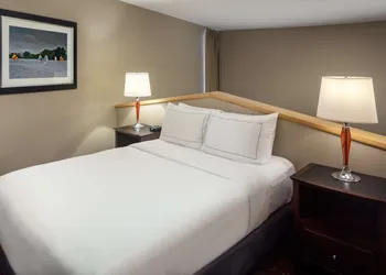 DoubleTree by Hilton Cherry Hill Philadelphia hotel thumbnail 7