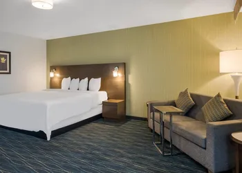 Radisson Hotel Grand Rapids Riverfront hotel thumbnail 7