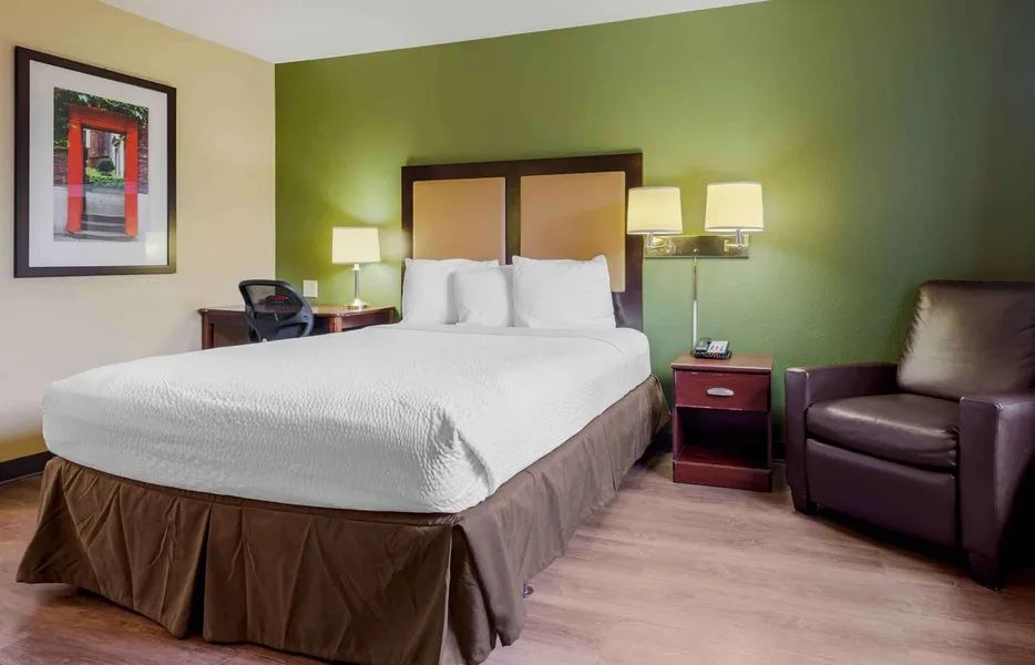 Extended Stay America Suites Elizabeth Newark Airport hotel detail image 6