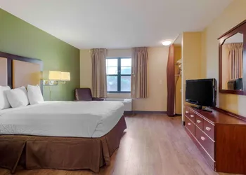 Extended Stay America Suites Elizabeth Newark Airport hotel thumbnail 7