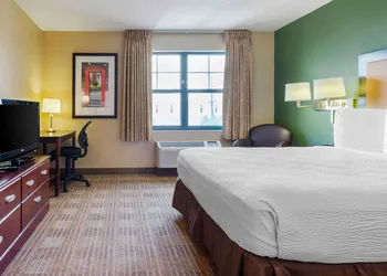 Extended Stay America Suites Elizabeth Newark Airport hotel thumbnail 8