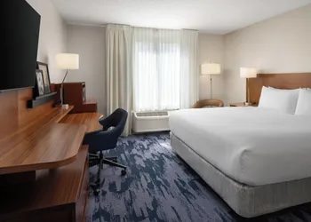 Fairfield Inn By Marriott Orlando Airport hotel thumbnail 3