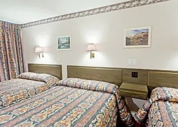 Milan Garden Inn hotel thumbnail 7