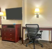 Quality Inn & Suites Houston Northwest - Cypress hotel detail image 4