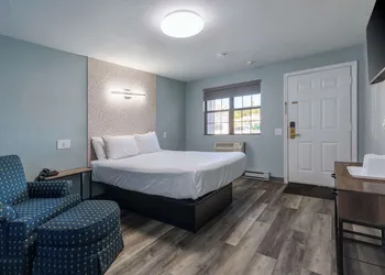 Knights Inn North Attleboro hotel thumbnail 7