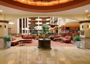 Embassy Suites by Hilton Norman Hotel & Conference Center hotel thumbnail 4