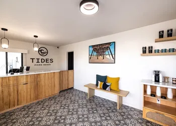 The Tides Oceanview Inn and Cottages hotel thumbnail 8