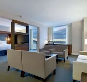 Hilton Toronto Airport Hotel & Suites hotel detail image 7