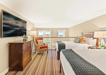 Inn By The Sea hotel thumbnail 2