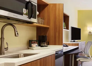Home2 Suites by Hilton College Station hotel thumbnail 7