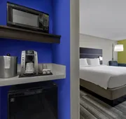 Holiday Inn Express Hotel & Suites Kansas City - Grandview by IHG hotel detail image 7